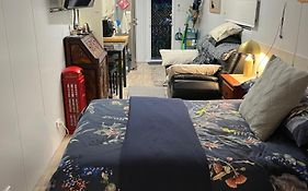 Tiny Home - Benny'S Bar